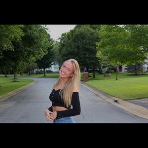 Meet your Posher, Hailey